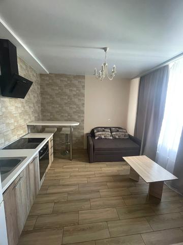 Драгоманова вул., 10