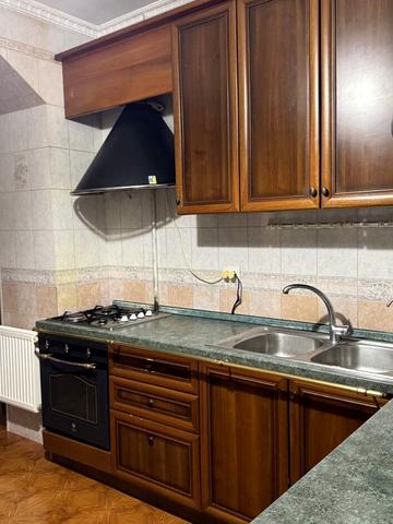 Тіниста вул., 10