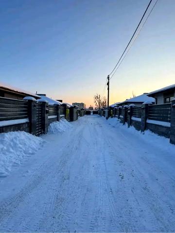 Остромирська вул.