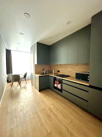 Будівельна вул., 2