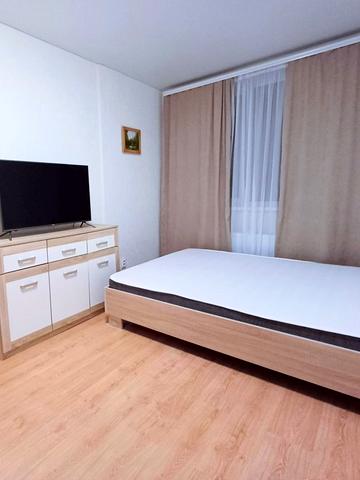 Проїзна вул., 9