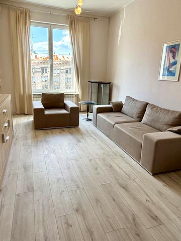 Хрещатик вул. (Kreschatic), 21