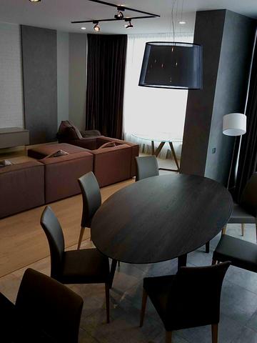 Болсуновська вул. (Сергія Струтинського), 2