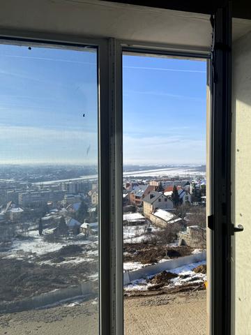 Університетська вул., 7