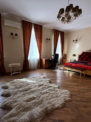 Університетська вул. (Щепкіна), 13