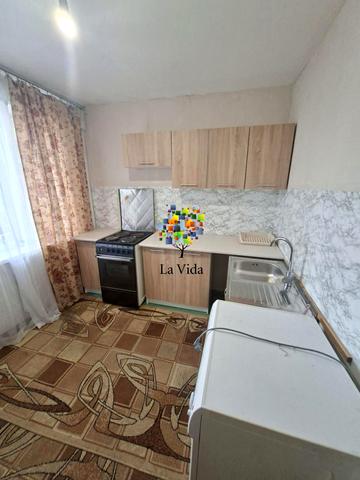 Вишгородська вул., 30