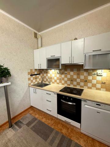 Пантелеймонівська вул., 88/1