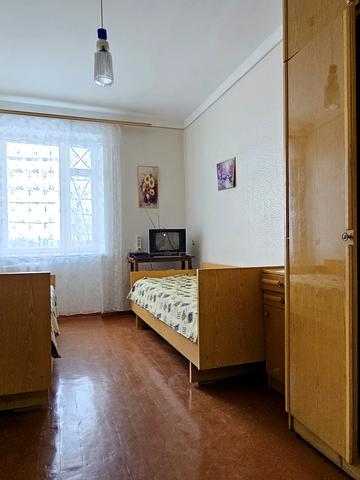 Вячеслава Чорновола вул. (Юрія Савченка), 46