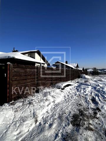 Євгена Плужника вул.