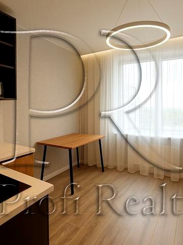 Столичне шосе, 5