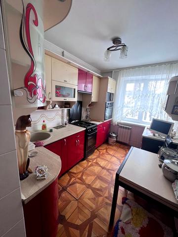 Київська вул., 1