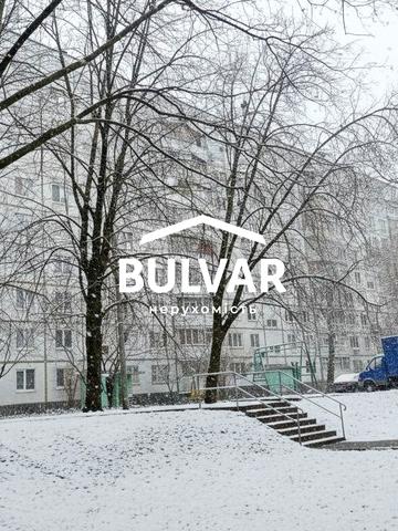 Академіка Павлова вул., 313а