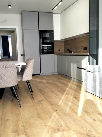 Льонокомбінатівська вул., 1