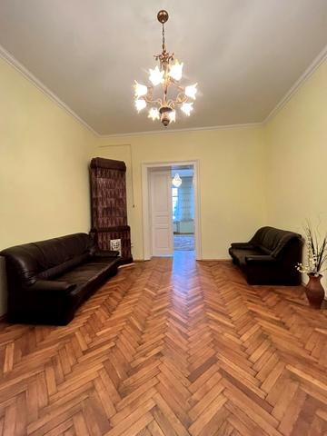 Героїв Майдану вул. (Червоноармійська), 52