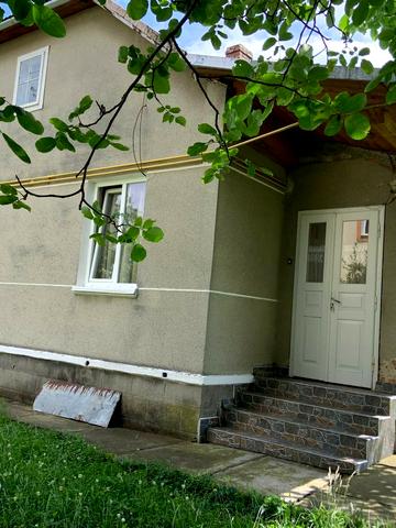 Молодіжна вул.