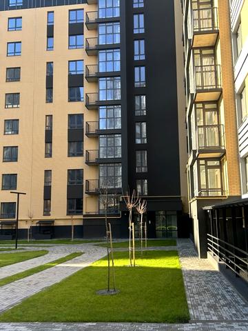 Панаса Мирного вул., (Будинок 1)