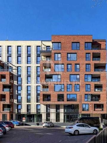 Академіка Андрія Сахарова вул., 78