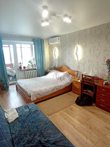 Академіка Заболотного вул., 21