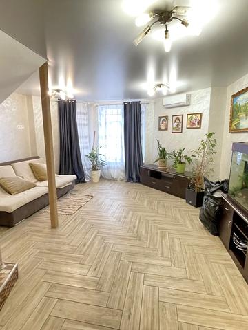 Миру вул., 50