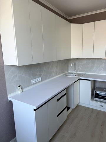 Академіка Сахарова вул., 9