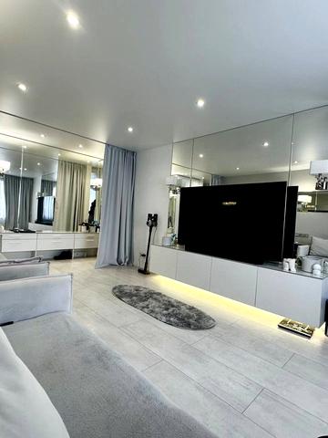 Новорічна вул., 53