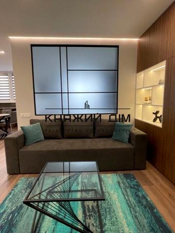 Сергія Данченка вул., 34