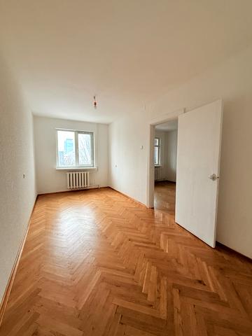 Миколи Пимоненка вул., 12