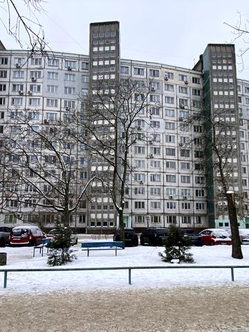 Дарницький бульв., 7