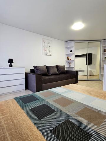 Галини Романової вул., 9а