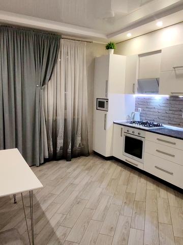 Пирогова вул., 76