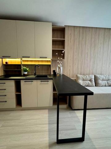 Академіка Заболотного вул., 1-А