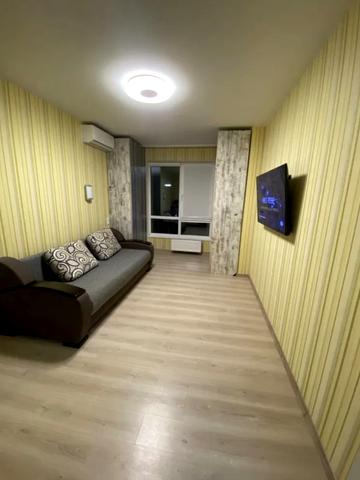 Академіка Шалімова вул., 67-А