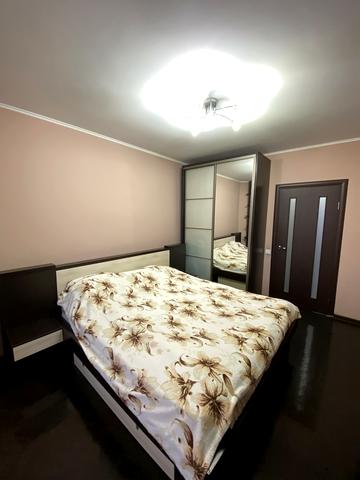 Романа Шухевича вул., 14