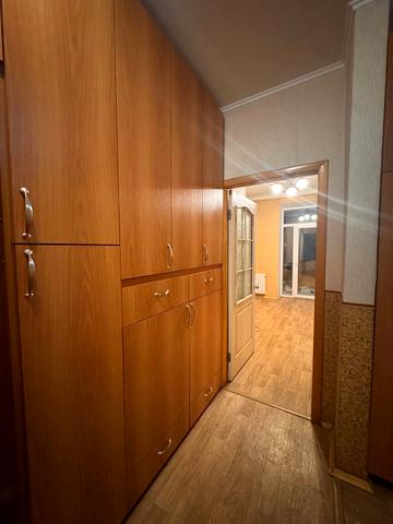 Олеся Гончара вул., 8