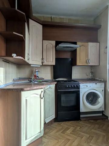 Науки просп. (Гагаріна), 84