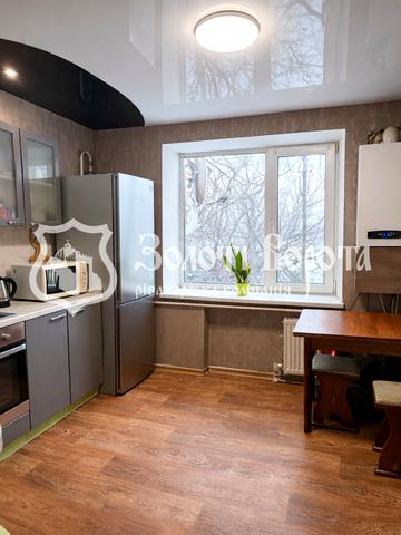 9 січня вул., 6