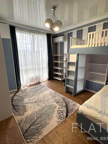 Анатолія Петрицького вул., 21