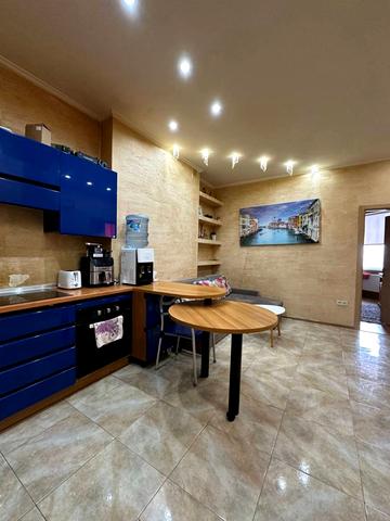 Середньофонтанська вул., 19-А