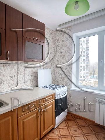 Якуба Коласа вул., 6