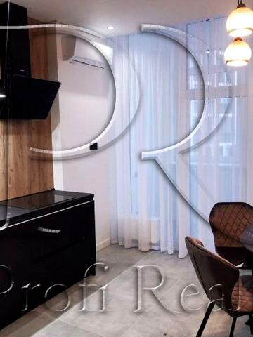 Берестейський просп. (Перемоги), 11 к2