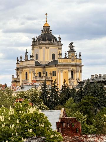 Олекси Новаківського вул., 8