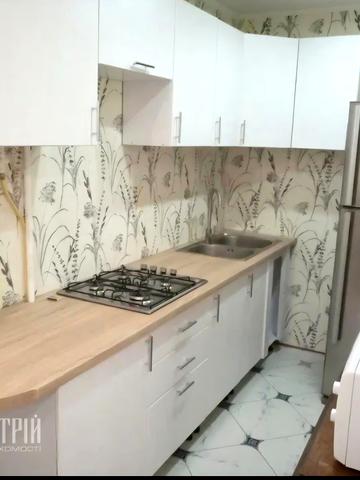 Київська вул., 120