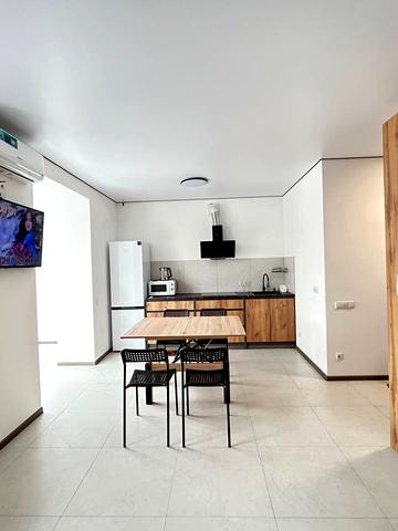 Мольєра вул., 77