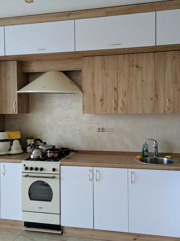 Карла Мікльоша вул., 15