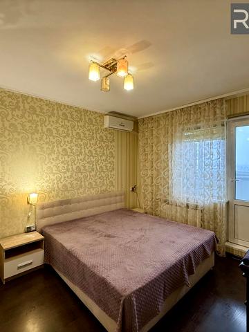 Академіка Заболотного вул., 90