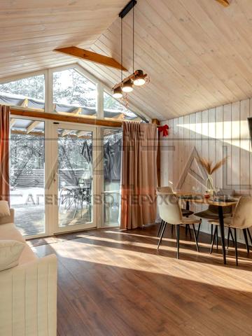 Українська, 2 б