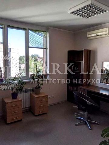 Валерія Лобановського просп., 126-Г