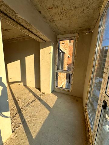 Степана Бандери вул., (Будинок 1)