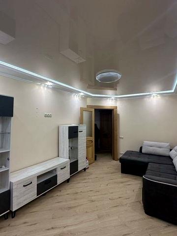 Базарна вул., (Будинок)