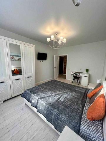 Юнацька вул., 10